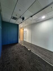 Ocean Financial Centre (D1), Office #582272311